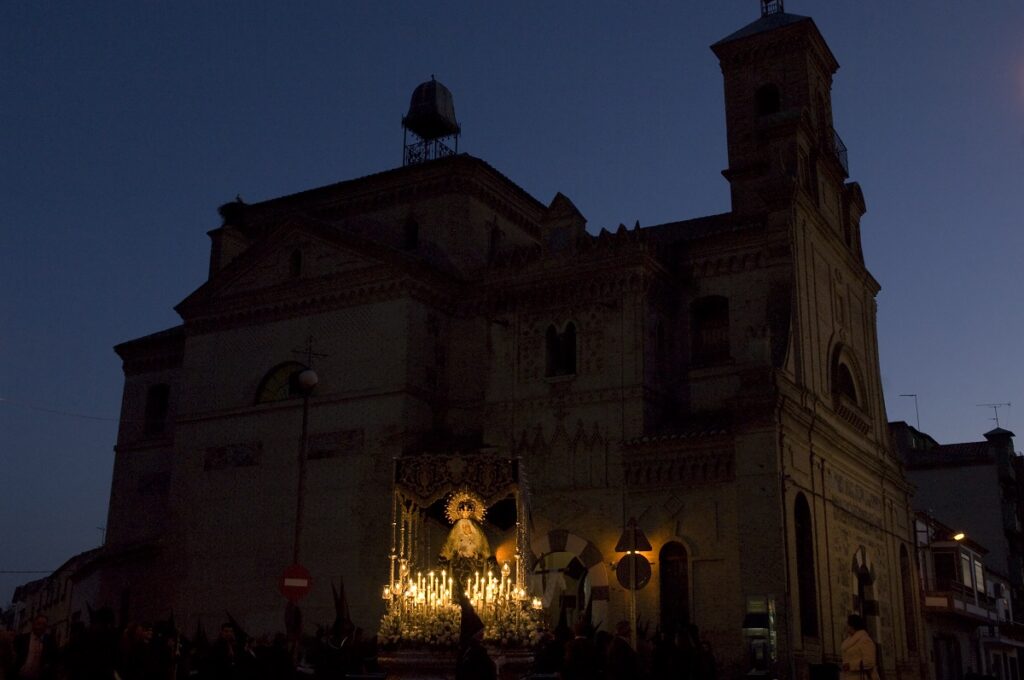 Moral vive con fervor el Viernes Santo